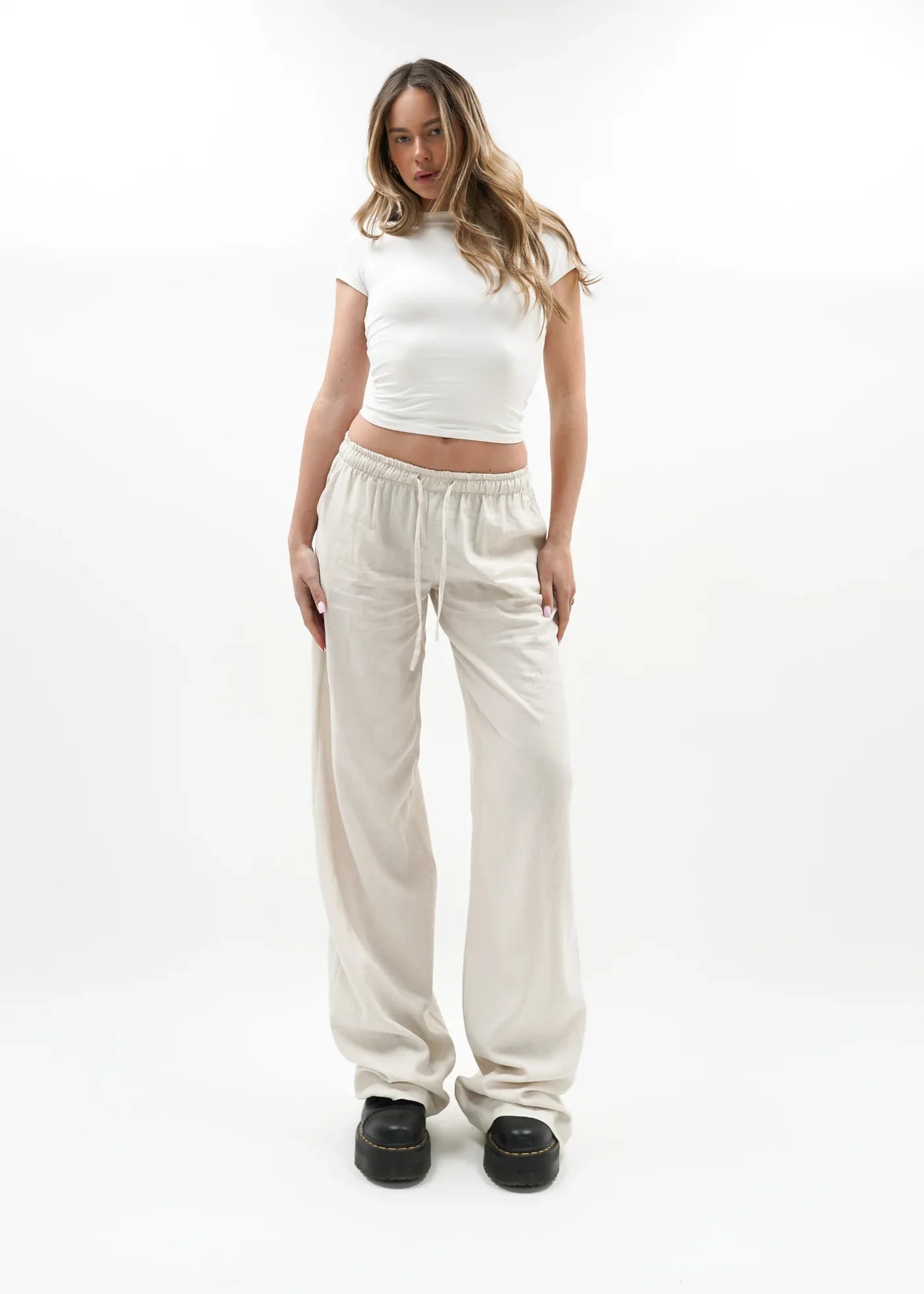 Low waist linen pants beige