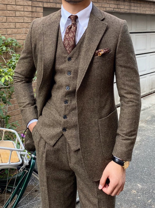CLEREVE Sheep’s Wool Herringbone Suit