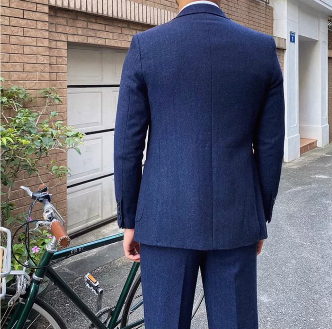 CLEREVE Sheep’s Wool Herringbone Suit