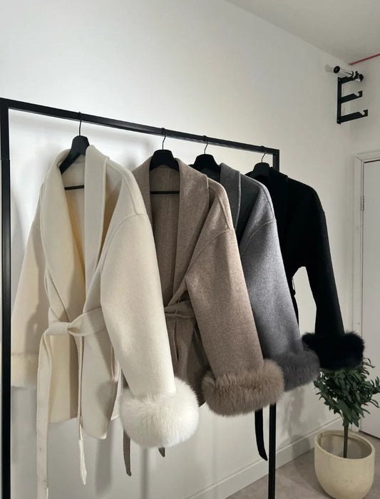 Kate - Premium Mantel Mit Echtfell